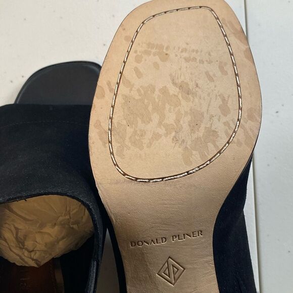 NIB Donald Pliner Women’s Black Suede Open Toe Sandal with 3” Block Heel- Size 6 - Picture 9 of 12